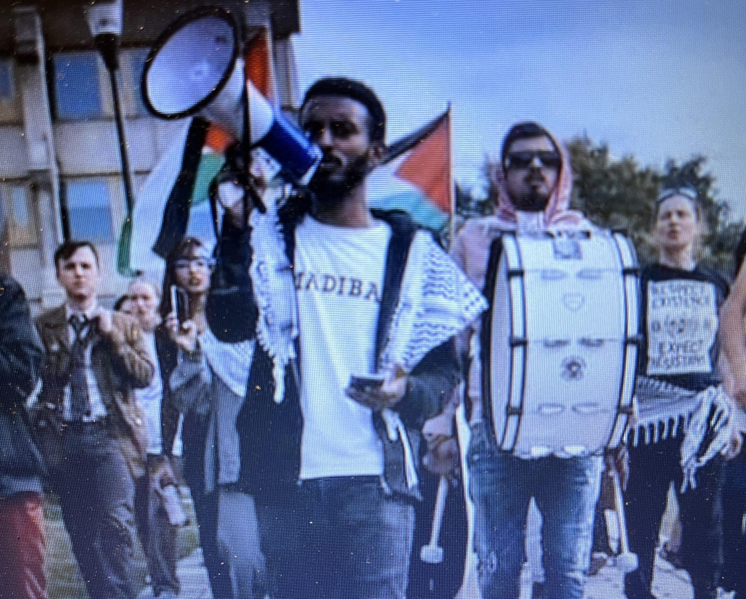 image title thumb image